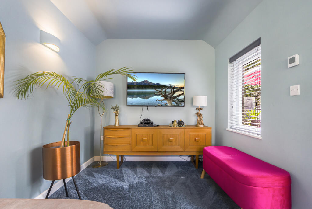 Additional image 12 of Laburnum Grove, St. Albans, Hertfordshire, AL2