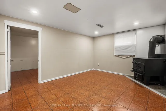 Additional image 36 of 84 Goldsboro Rd