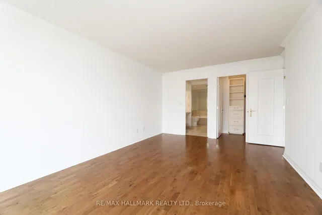 Additional image 32 of 2727 Yonge St Unit 609