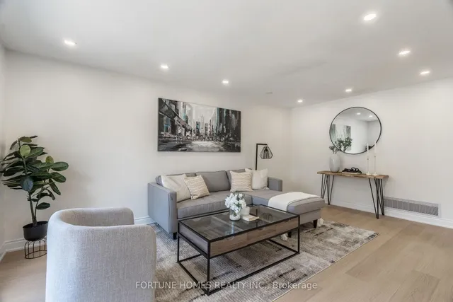 Additional image 13 of 31 Ortona Dr