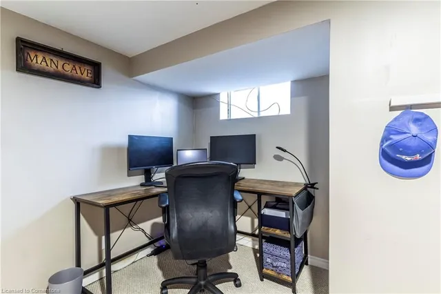 Additional image 28 of 42 Cameron Ave