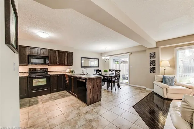 Additional image 5 of 54 Huck Cres