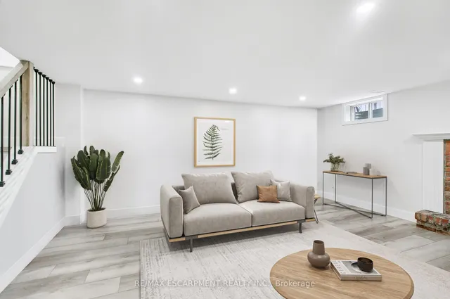 Additional image 37 of 27 Dalton Cres