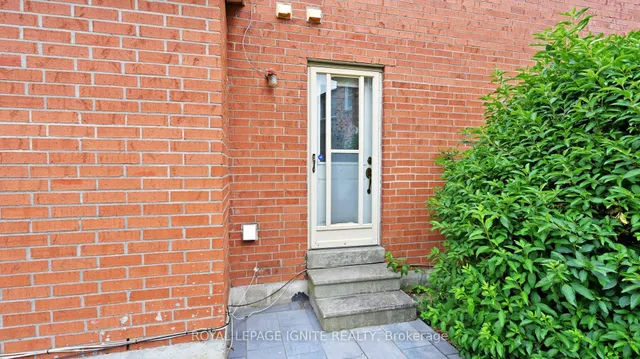 Additional image 33 of 18 Littleborough Crt