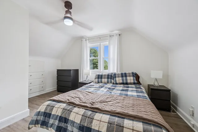 Additional image 16 of 33 Hamel Ave