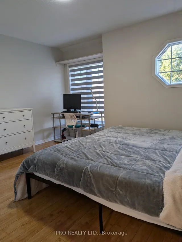 Additional image 12 of 10 Polar Bear Pl