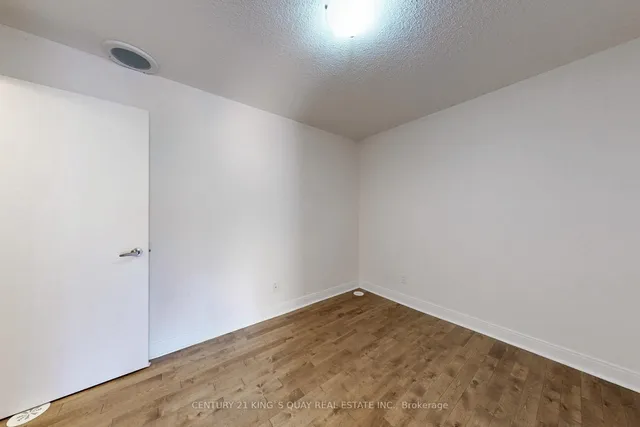 Additional image 21 of 315 Village Green Sq Unit 50