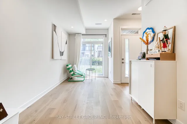 房产图片 7 - 加拿大多伦多110 Canon Jackson Dr 单元104