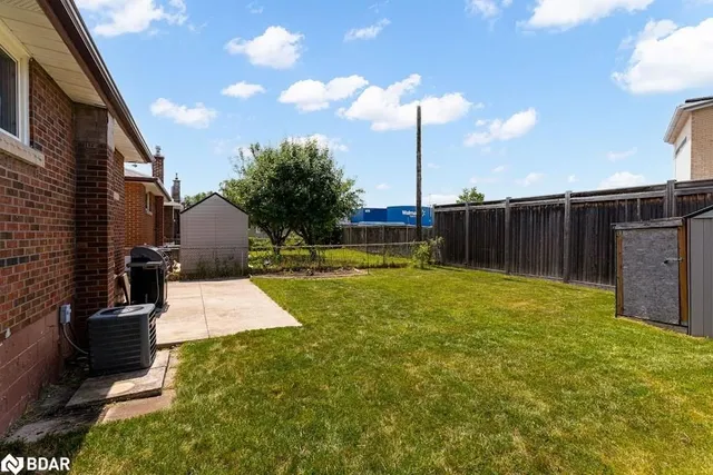 Additional image 34 of 42 Terrace Dr