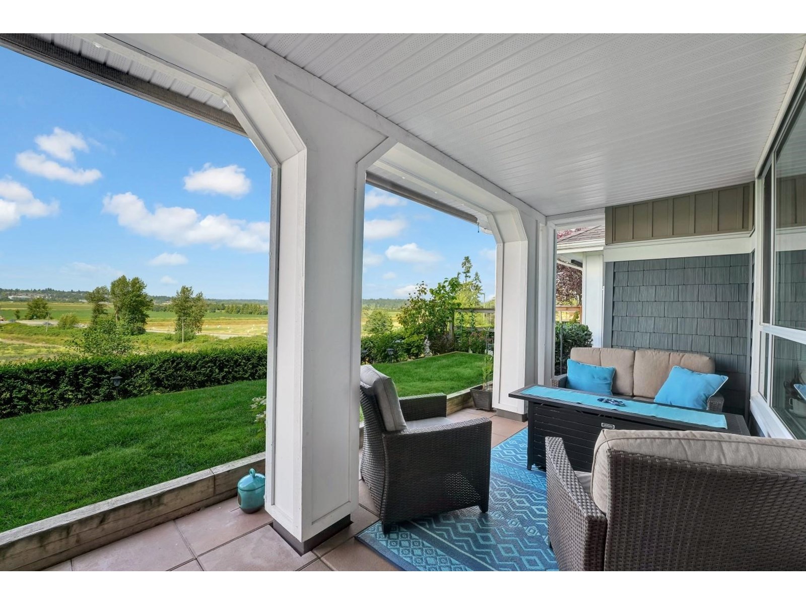 210 16380 64 AVENUE|Surrey, British Columbia V3S6X6