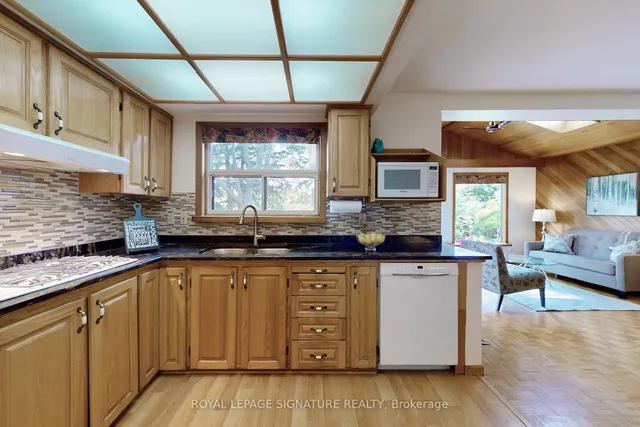 Additional image 12 of 61 Centre St