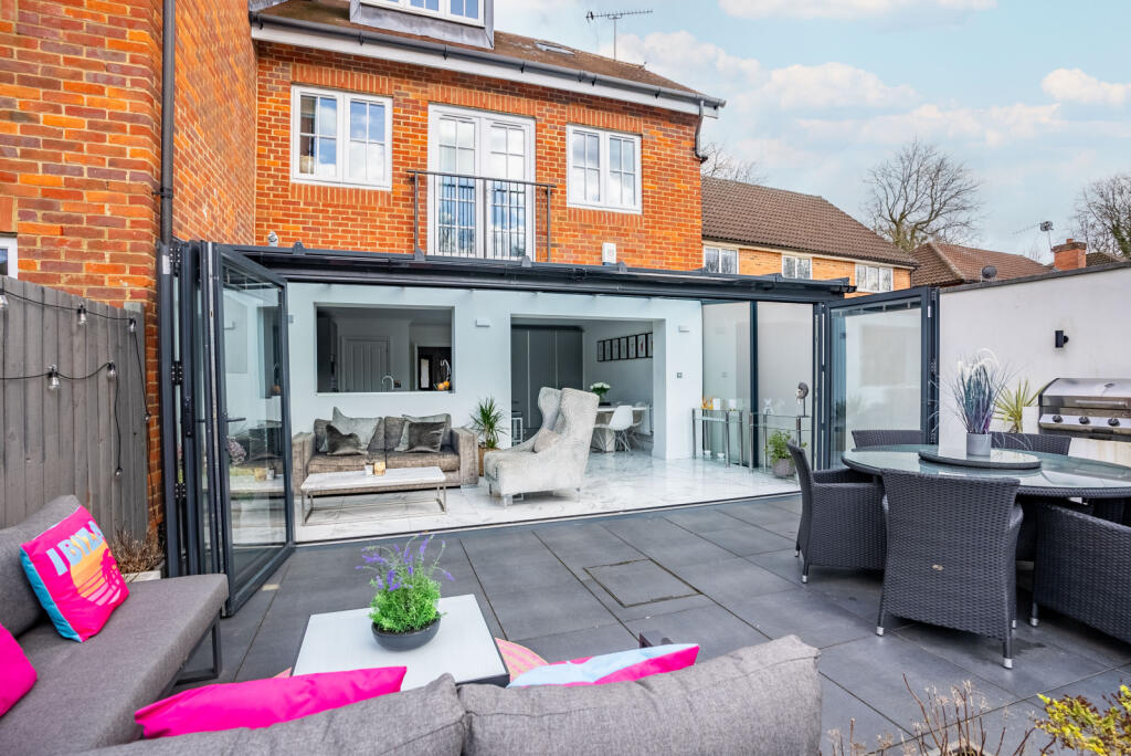 Additional image 26 of St. Andrews Drive, St. Albans, Hertfordshire, AL1