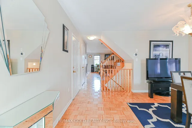 Additional image 9 of 48 Nostalgia Crt