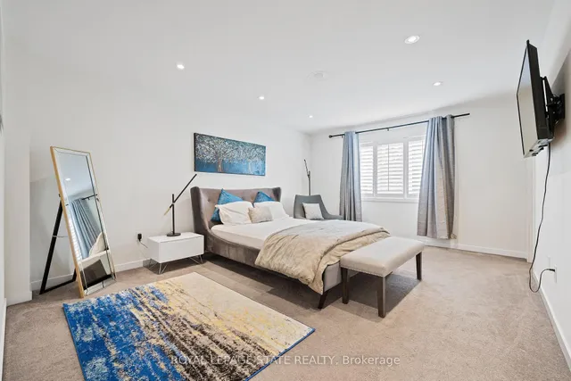 Additional image 34 of 136 Crafter Cres