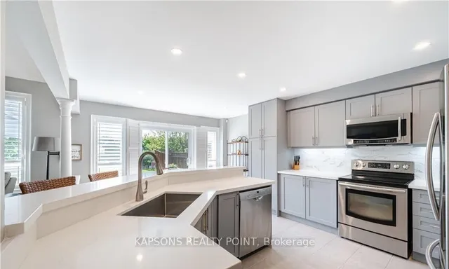 房产图片 17 - 26 Baccarat Cres