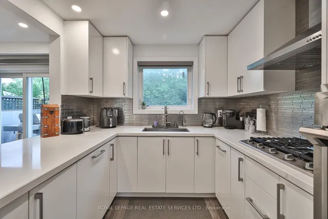 Additional image 8 of 224 Overbrook Pl