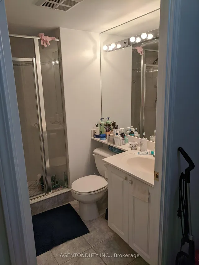 Additional image 14 of 909 Bay St Unit 607