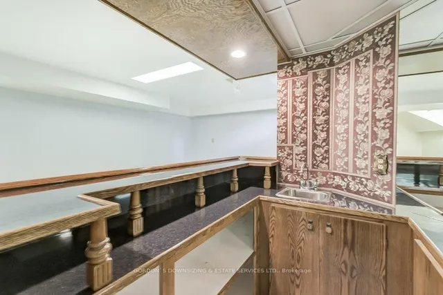 Additional image 35 of 459 Glenashton Dr