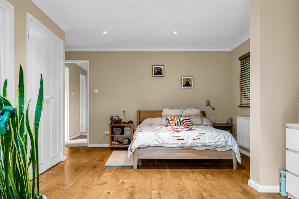 Additional image 12 of Burnham Green Road, Welwyn