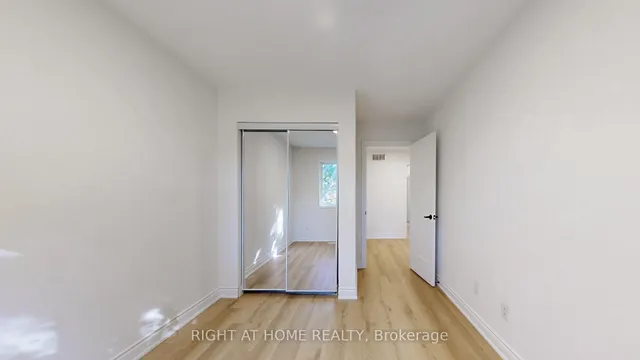 Additional image 33 of 1335 guelph line Rd Unit 10