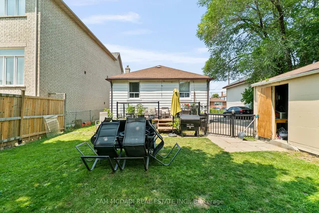 Additional image 12 of 349 Melrose St