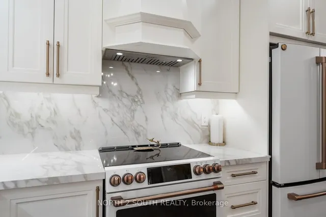 Additional image 14 of 41 Youngestar Tr