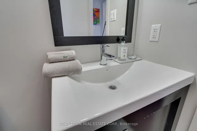 Additional image 33 of 53 Colgate Ave Unit 404