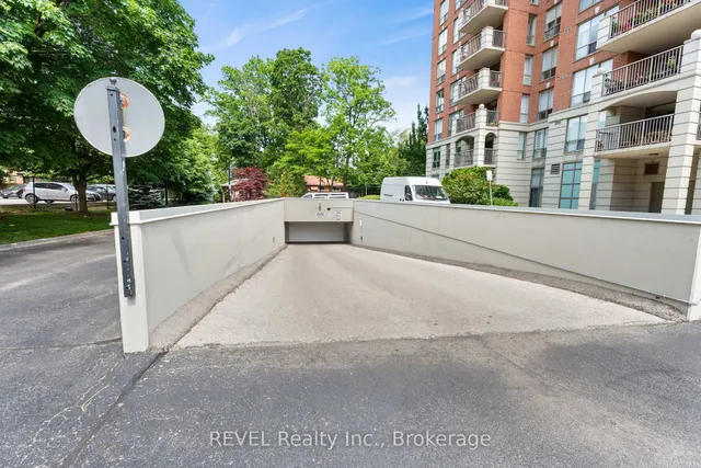 Additional image 39 of 442 Maple Ave Unit 905