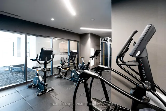 Additional image 38 of 286 Main St Unit 809