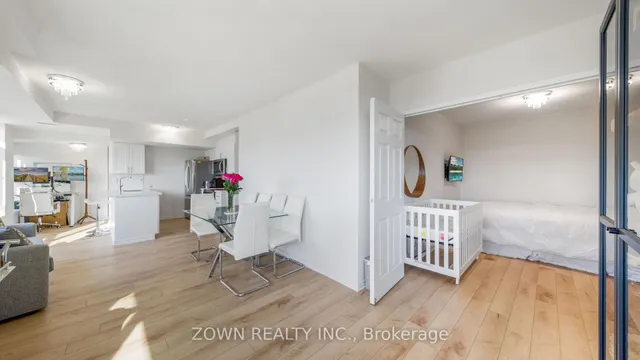 Additional image 30 of 15 Maplewood Ave Unit 1002