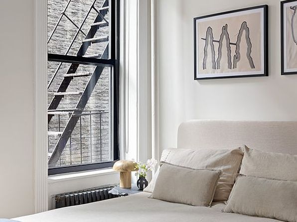 855 9th Ave APT 1B, New York, NY 10019