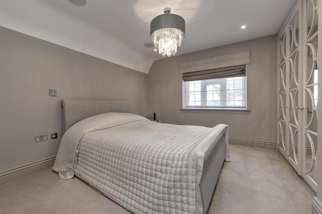 Additional image 23 of Bishops Road, Tewin, Welwyn