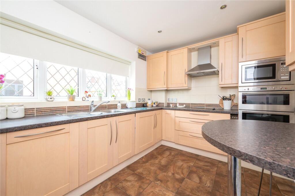 Additional image 4 of Heracles Close, Park Street, St. Albans, Hertfordshire