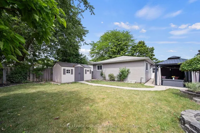 Additional image 33 of 40 Queenslea Dr