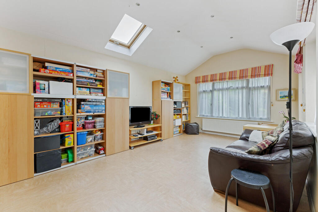 Additional image 12 of Luton Road, Harpenden, AL5