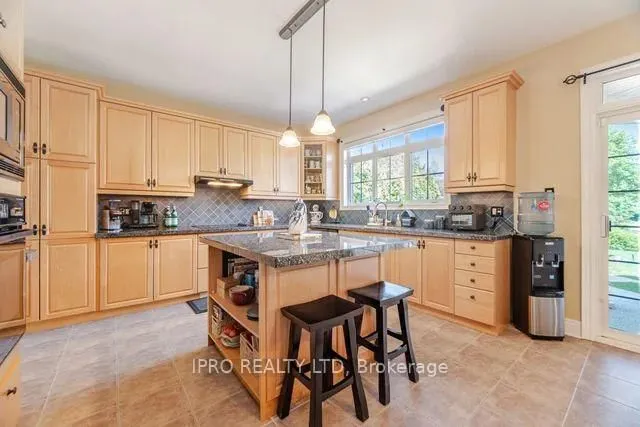 Additional image 16 of 37 Links Lane