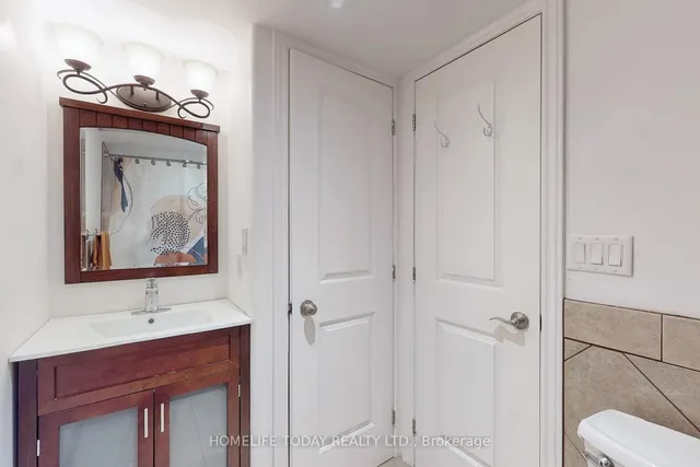 Additional image 43 of 4 Flamingo Cres