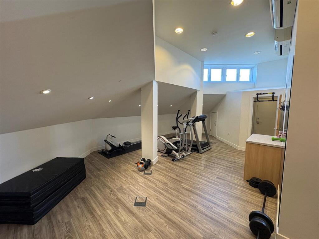 Additional image 7 of Ridgmont Plaza, Ridgmont Road, St. Albans