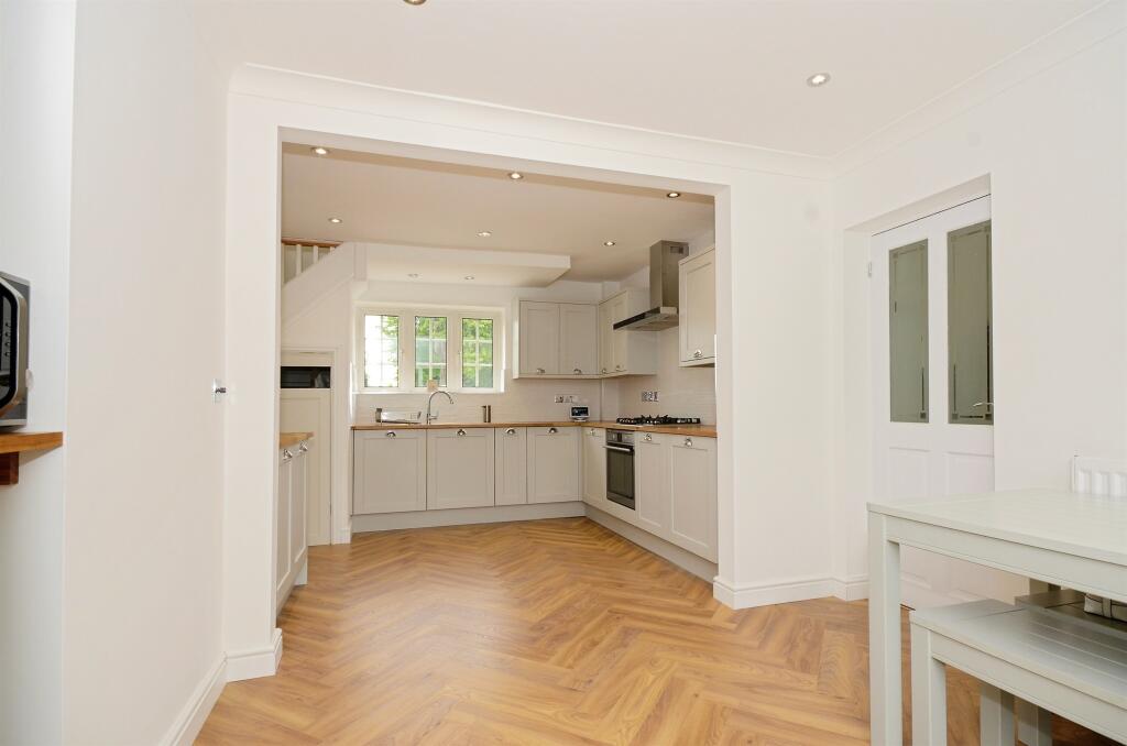 Additional image 13 of Manor Road, London Colney, ST. ALBANS