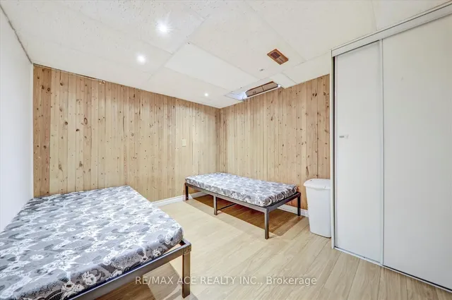 Additional image 34 of 88 Courtleigh Sq