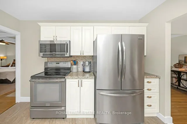 Additional image 16 of 891 Garth St