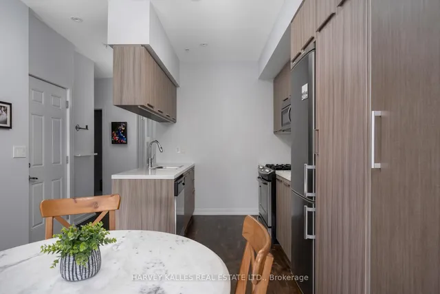 Additional image 11 of 140 Broadview Ave Unit 45