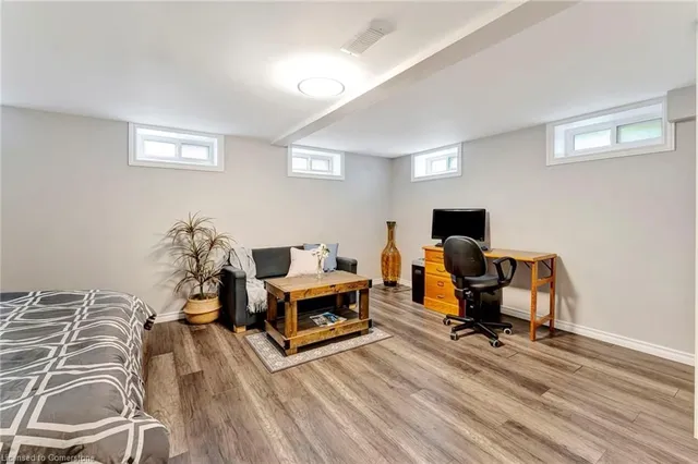 Additional image 20 of 584 Krug St