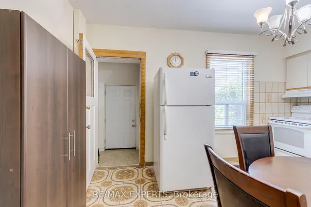 Additional image 10 of 180 Monarch Park Ave