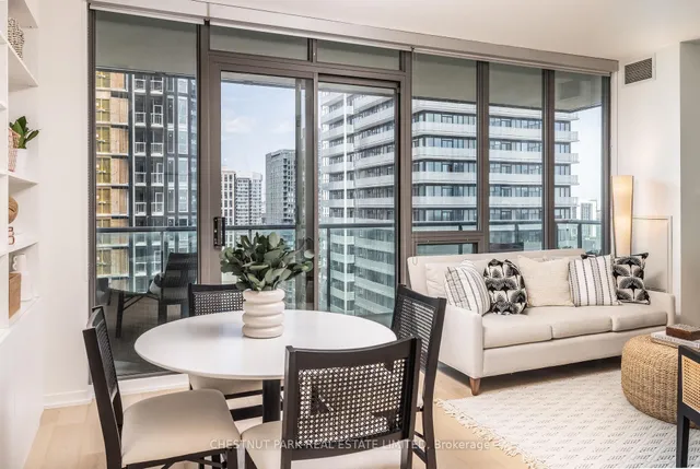 Additional image 18 of 33 Lombard St Unit 2106