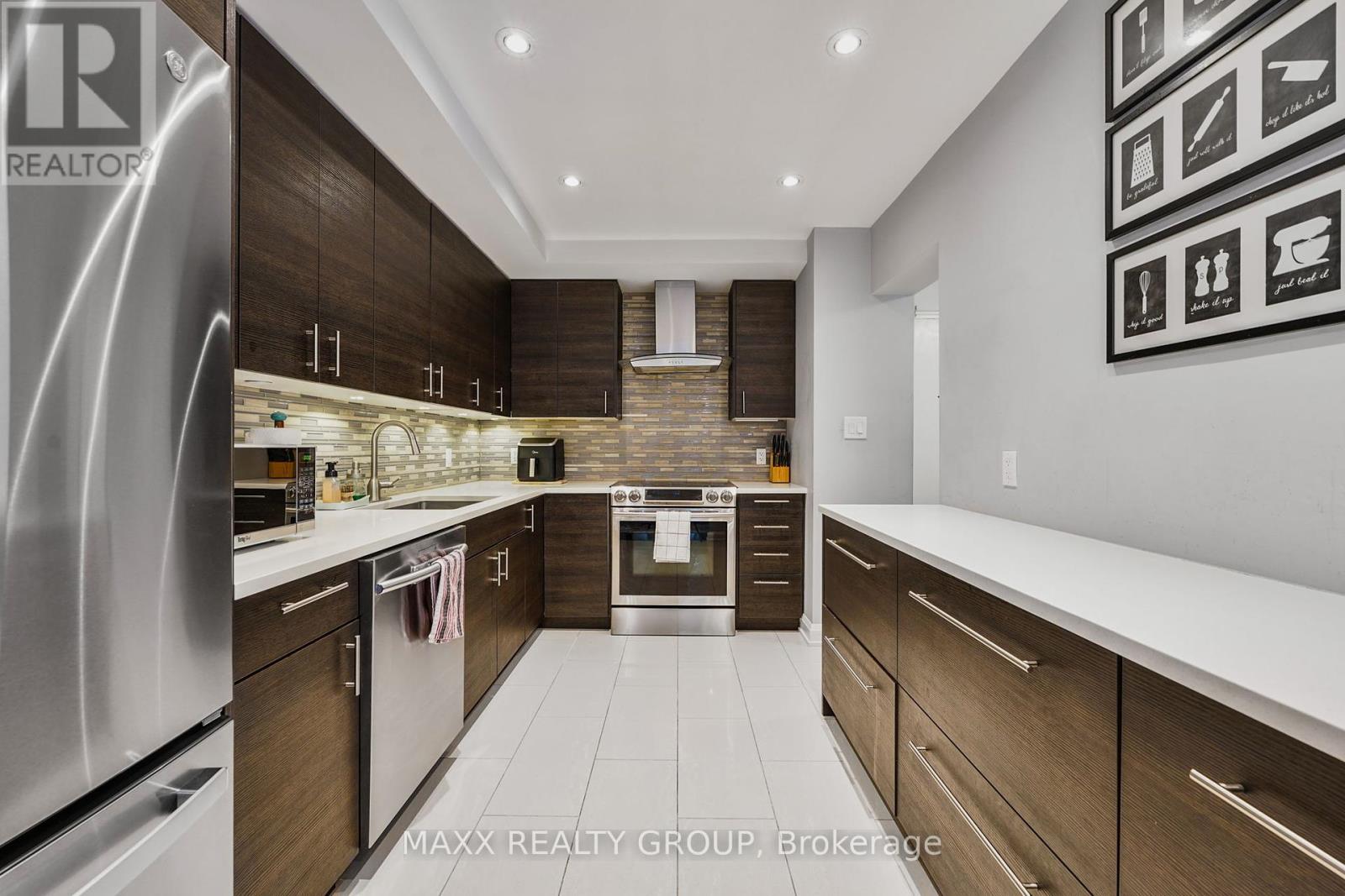 14 - 3360 THE CREDIT WOODLANDS ROAD|Mississauga (Erindale), Ontario L5C2J8