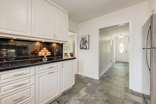 Additional image 23 of 2 Rupert St