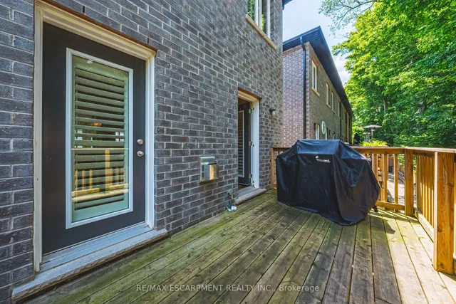 Additional image 27 of 111 Wilson St Unit 6