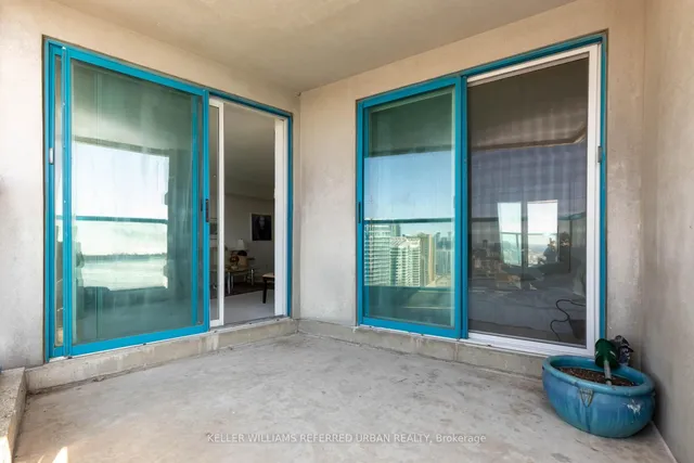 Additional image 21 of 77 Harbour Sq Unit 2910