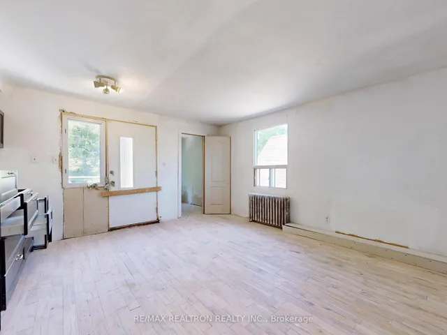 Additional image 15 of 778 Pape Ave